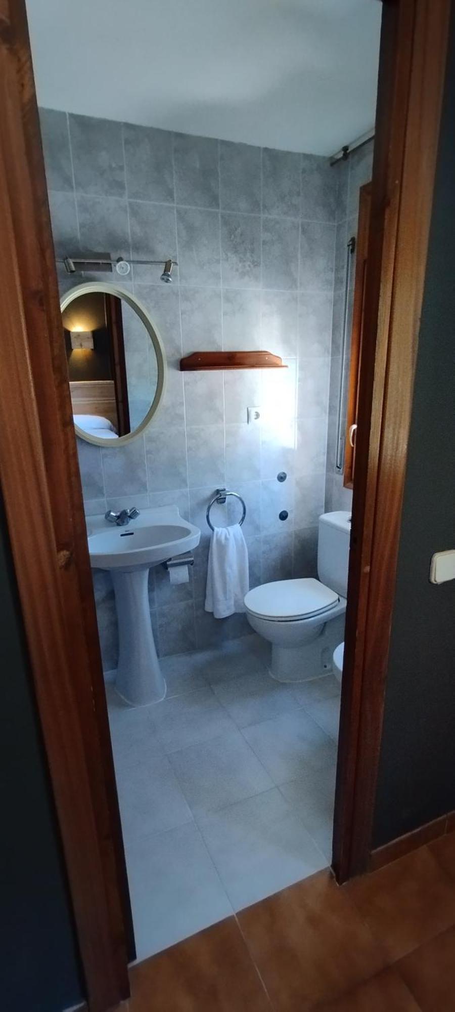 Hostal Casa Pirineus & Deportes De Aventura Baró Esterno foto