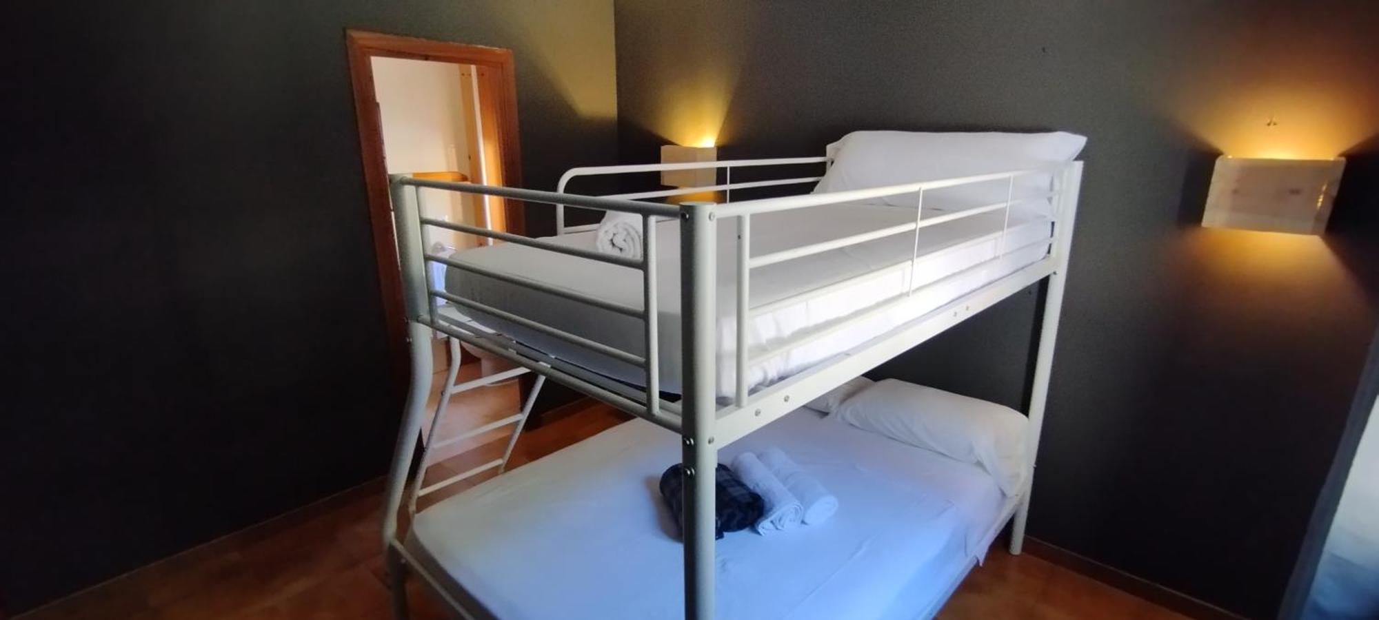 Hostal Casa Pirineus & Deportes De Aventura Baró Esterno foto
