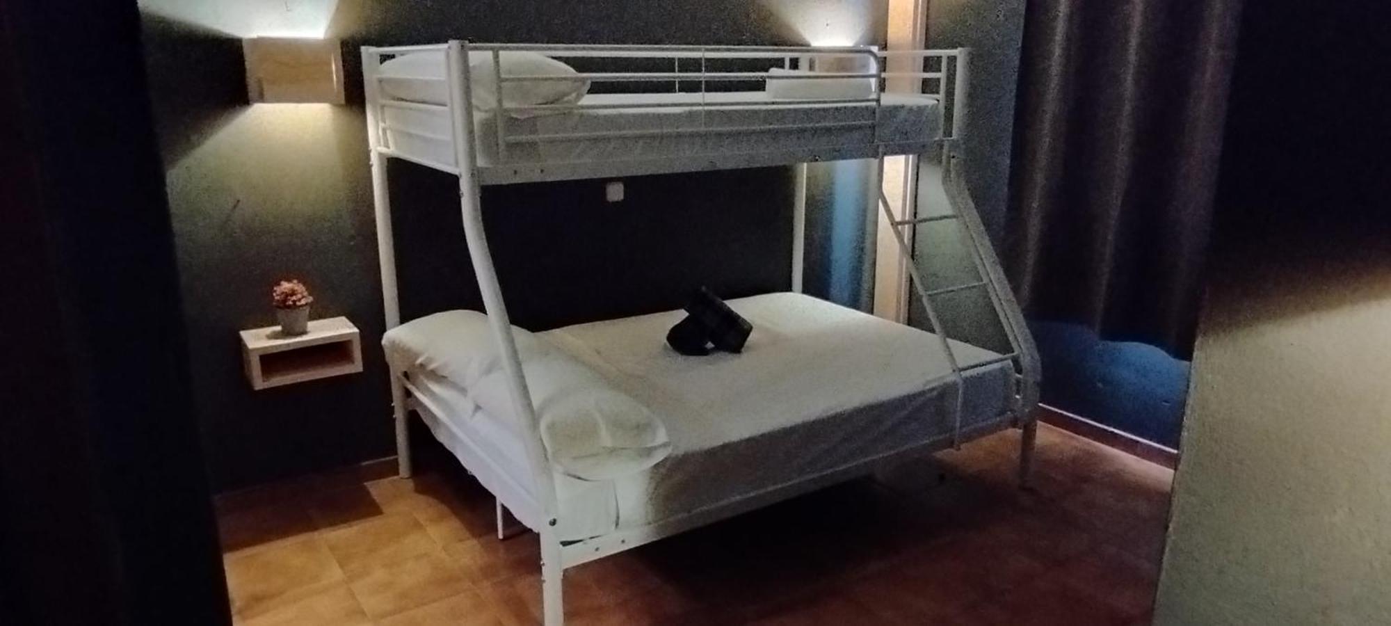 Hostal Casa Pirineus & Deportes De Aventura Baró Esterno foto