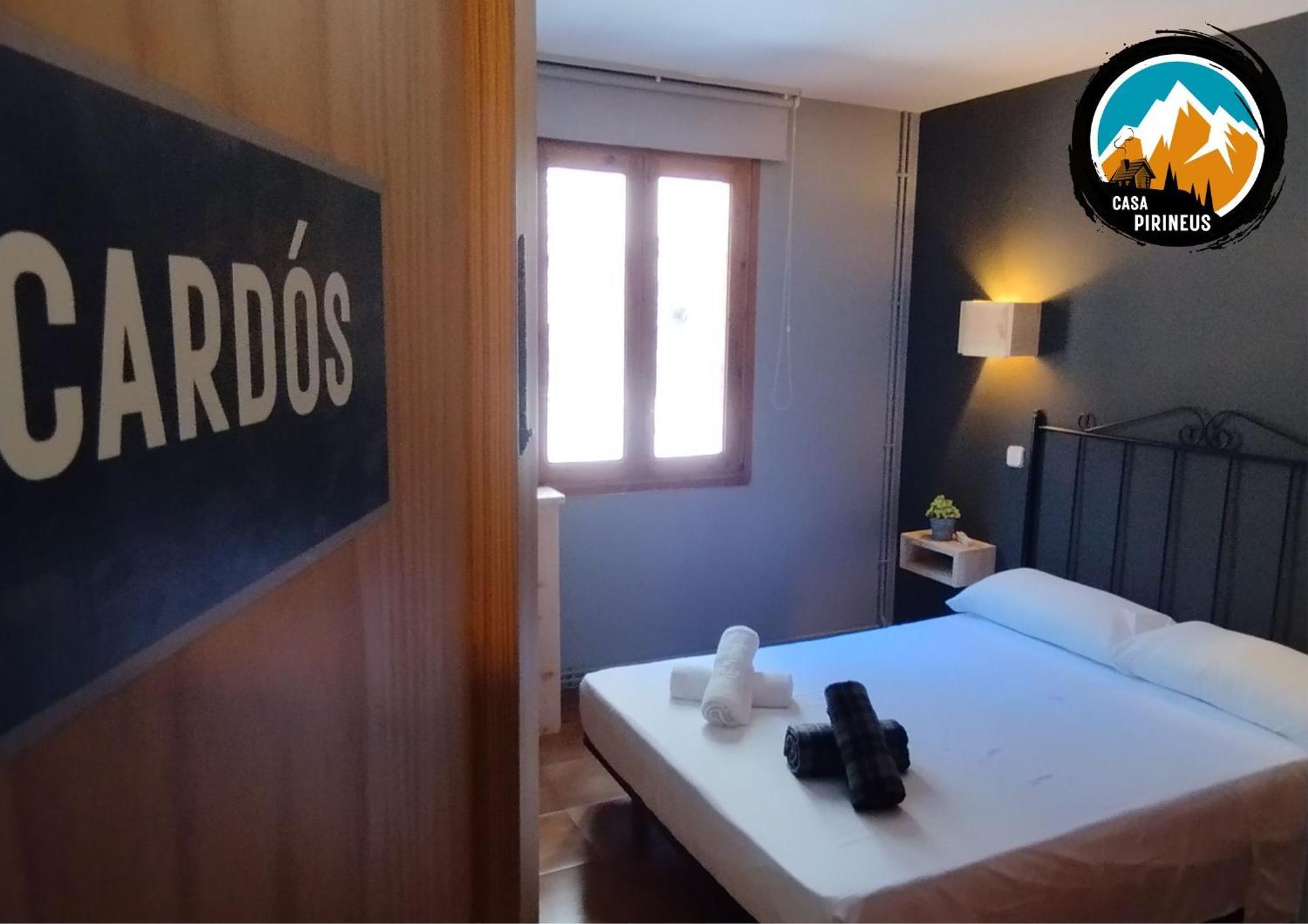 Hostal Casa Pirineus & Deportes De Aventura Baró Esterno foto